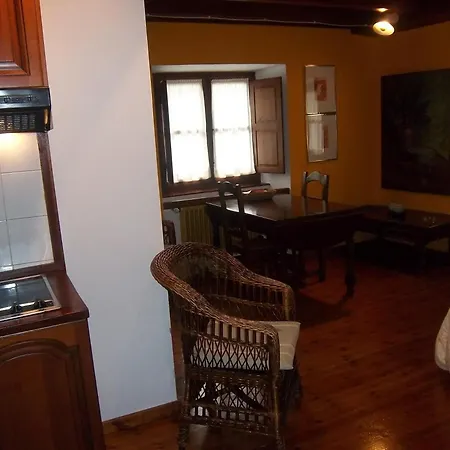 Apartamentos La Casona De Vidiago-2